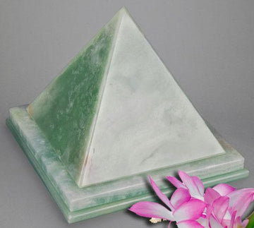 Pyramid Green Onyx Urn